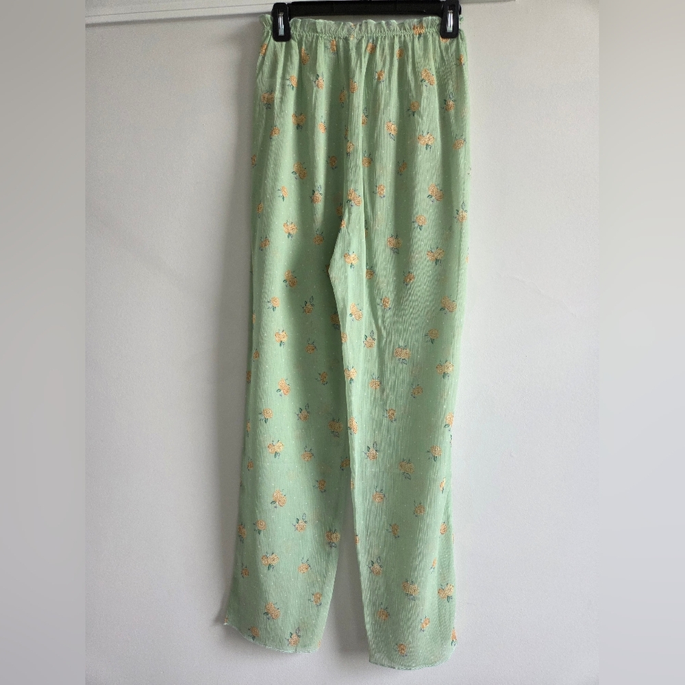WeWoreWhat Light Green Floral Lounge Pants - Picture 2 of 3